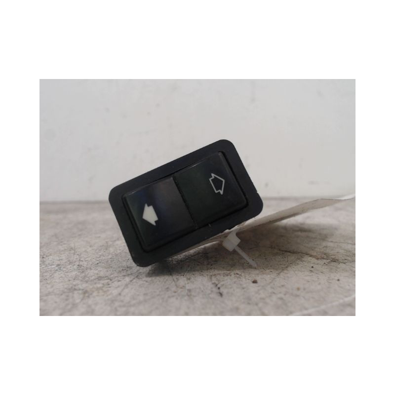 COMMANDE LEVE-GLACE PORTE ARD B.M.W. SERIE 5