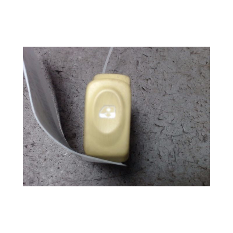 COMMANDE LEVE-GLACE PORTE AVD RENAULT TWINGO PH.2  98-2000