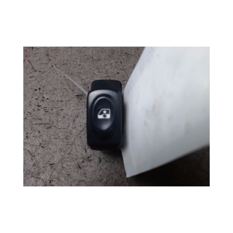 COMMANDE LEVE-GLACE PORTE AVG RENAULT CLIO II PH.1 98-2001