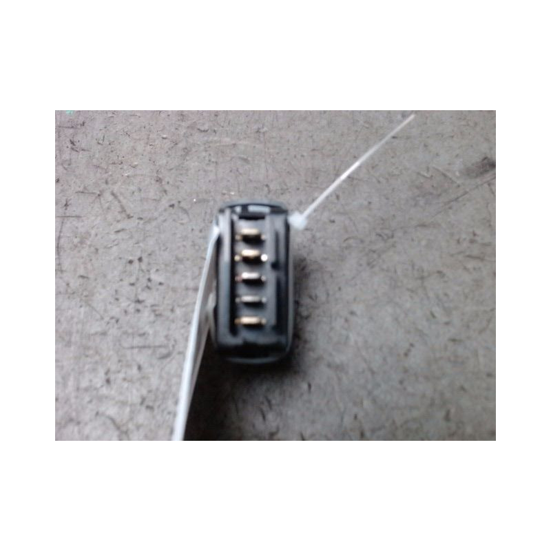 COMMANDE LEVE-GLACE PORTE AVG RENAULT CLIO II PH.1 98-2001