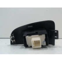 COMMANDE LEVE-GLACE PORTE AVD TOYOTA AVENSIS