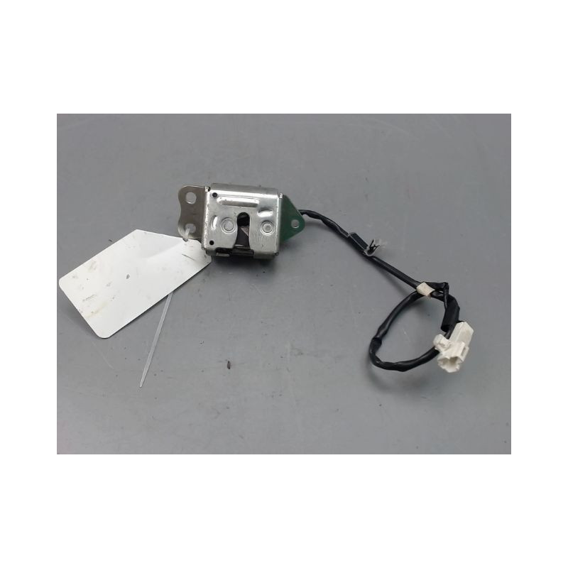 SERRURE HAYON  TOYOTA YARIS I Phase 2 2003-2005