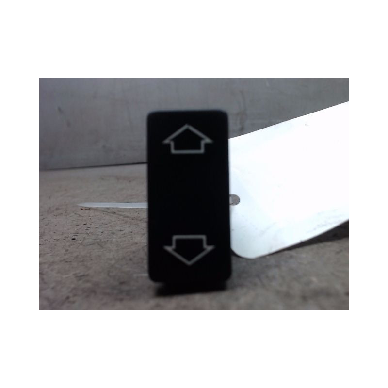 COMMANDE LEVE-GLACE PORTE AVG CITROEN SAXO 99-