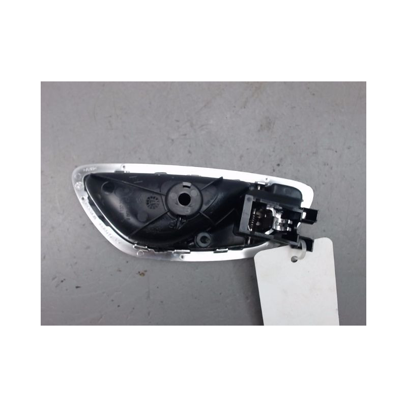POIGNEE INTERIEURE PORTE AVANT GAUCHE RENAULT SCENIC