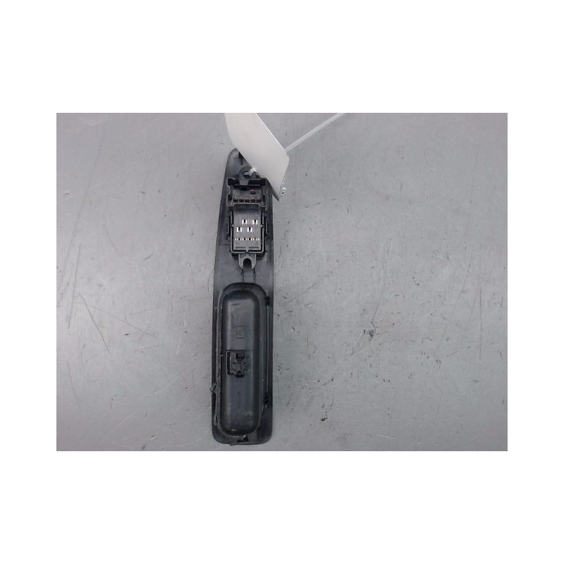 COMMANDE LEVE-GLACE PORTE ARG NISSAN QASHQAI BREAK I Phase 1 2007-2010