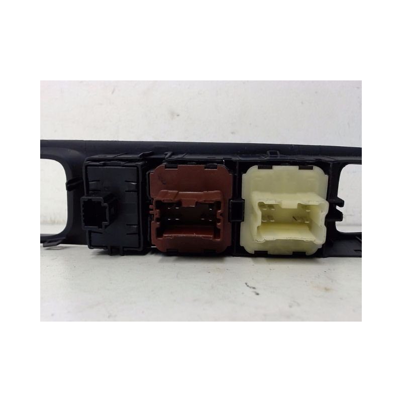 COMMANDE LEVE-GLACE PORTE AVG RENAULT CAPTUR