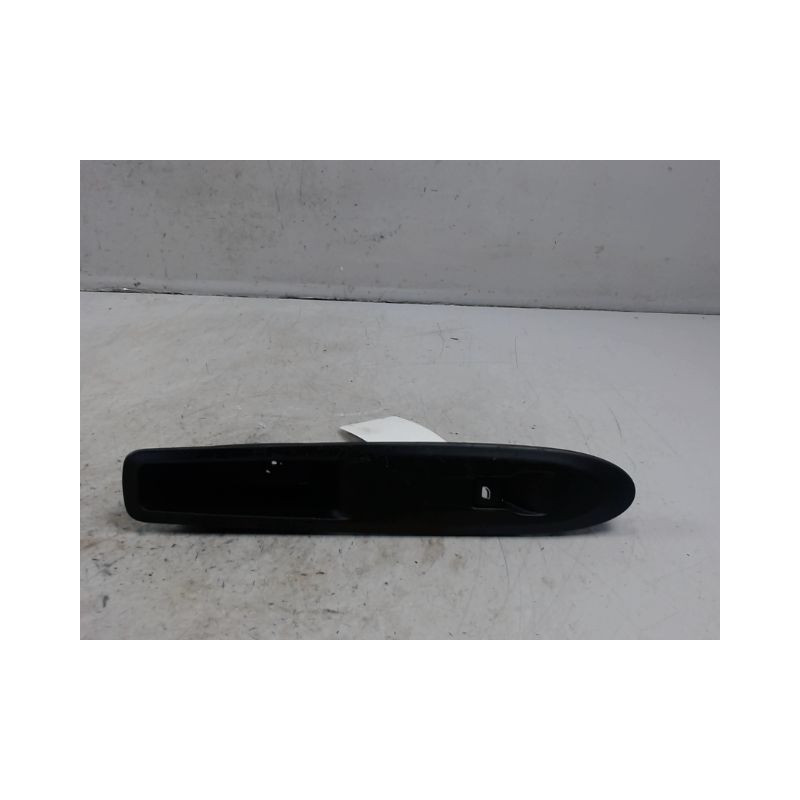 COMMANDE LEVE-GLACE PORTE AVD DS DS3