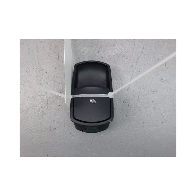 COMMANDE LEVE-GLACE PORTE AVD OPEL CORSA IV Phase 2 (D) 2011-...