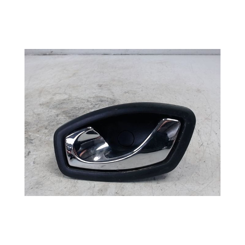 POIGNEE INTERIEURE PORTE AVANT GAUCHE RENAULT CAPTUR