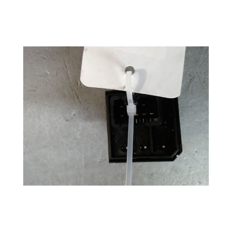 COMMANDE RETROVISSEUR EXTERIEUR ELECTRIQUE HYUNDAI GETZ -05
