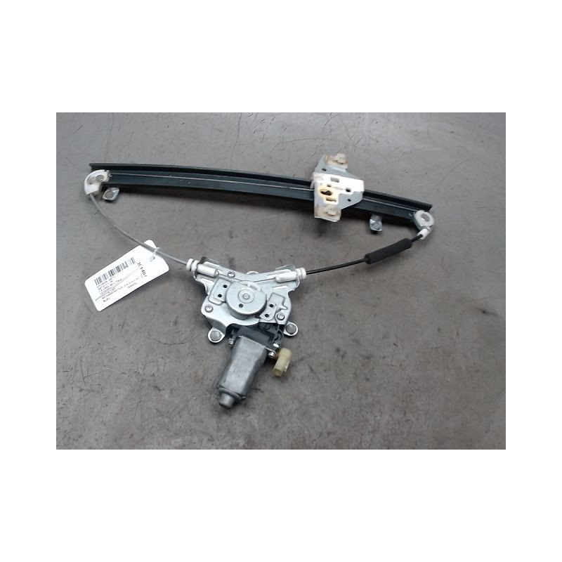 MECANISME+MOTEUR LEVE-GLACE AVANT DROIT HYUNDAI GETZ -05