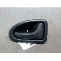 POIGNEE INTERIEURE PORTE AVANT DROIT RENAULT TRAFIC CN 1000KG 8.2006-