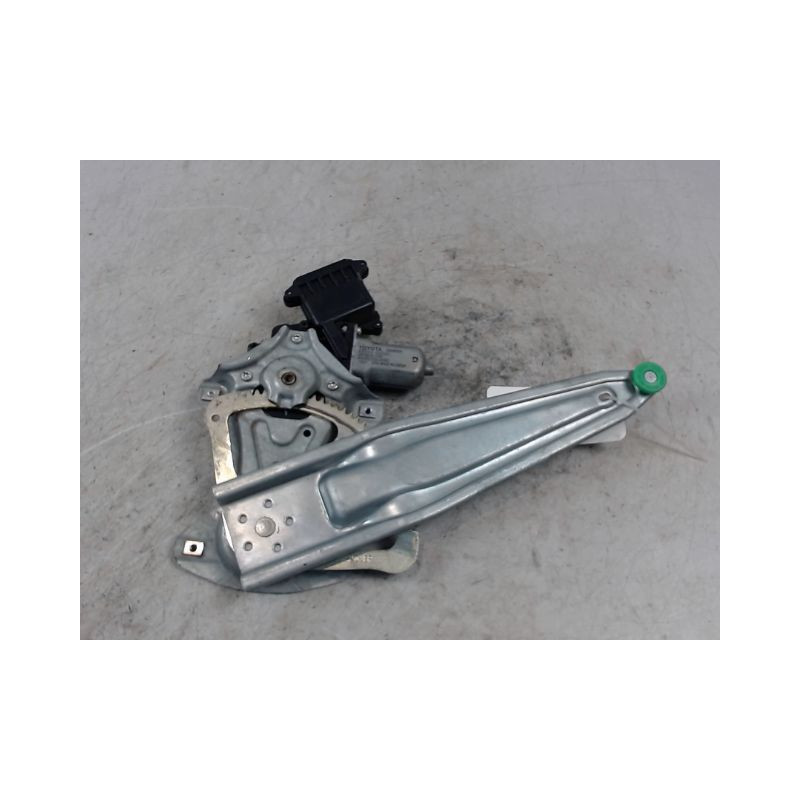 MECANISME+MOTEUR LEVE-GLACE ARRIERE DROIT TOYOTA AURIS 2010-