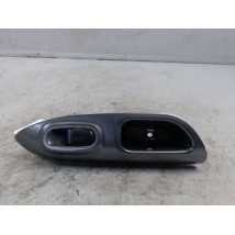 COMMANDE LEVE-GLACE PORTE ARD NISSAN JUKE