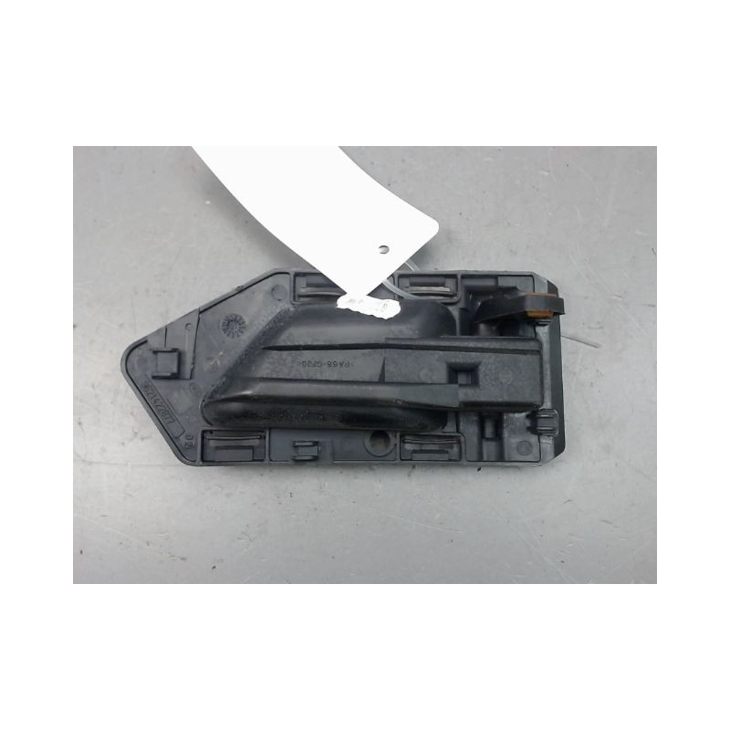 POIGNEE INTERIEURE PORTE AVANT DROIT PEUGEOT PARTNER FG I Phase 2 2002-2008