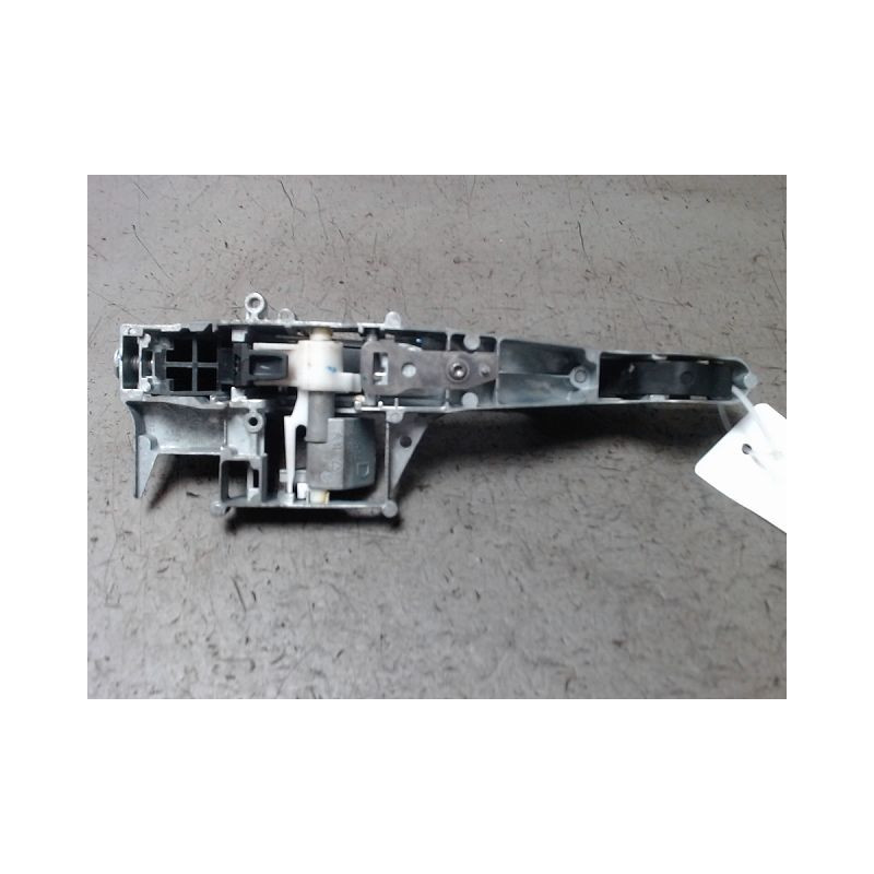 POIGNEE EXTERIEURE PORTE AVANT DROIT CITROEN C3