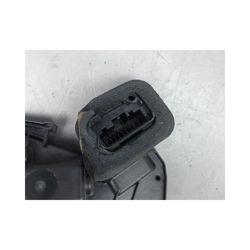 SYSTEME CONDAMNATION AVANT DROIT SEAT LEON 2009-