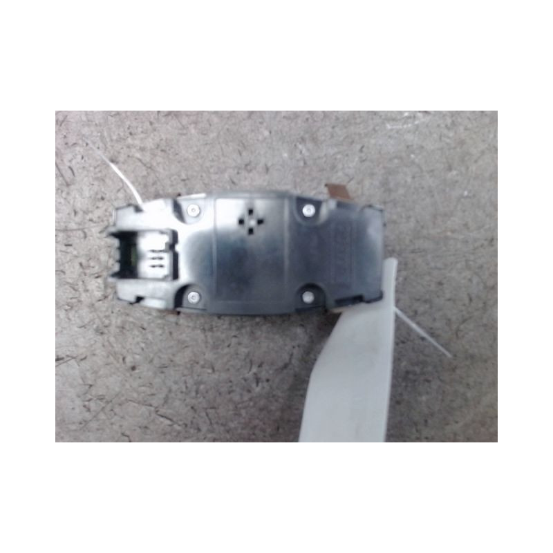 COMMANDE ECLAIRAGE FORD FOCUS