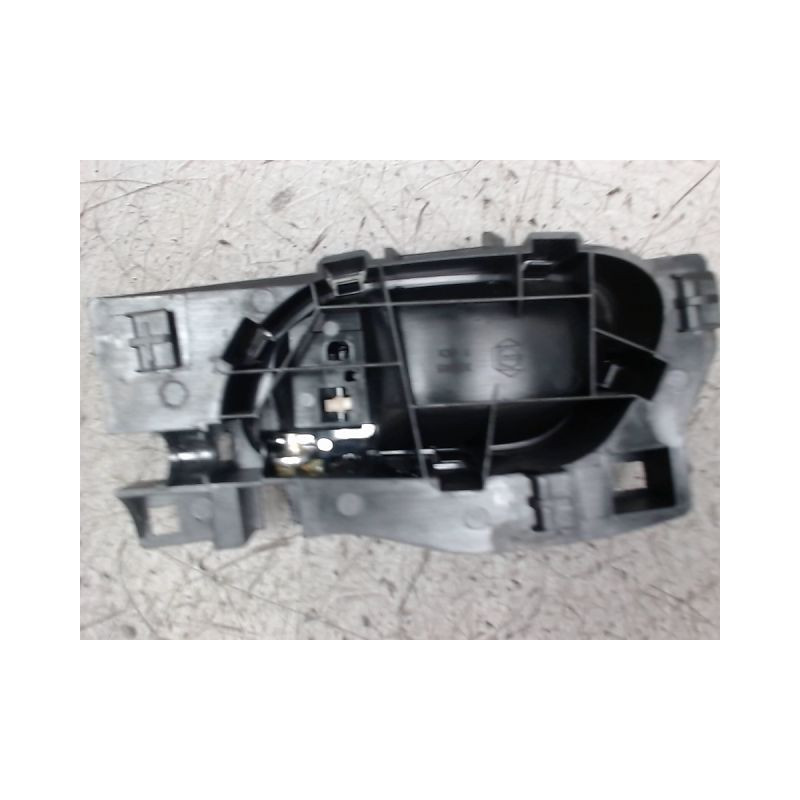 POIGNEE INTERIEURE PORTE AVANT DROIT PEUGEOT 208