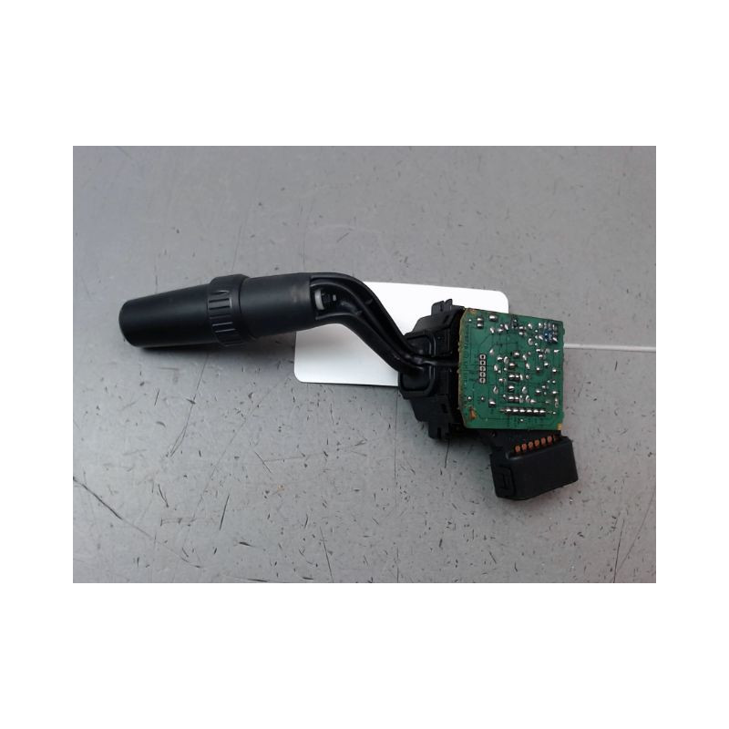COMMANDE ESSUIE GLACE FORD RANGER SUPER CAB. II 2002-2006