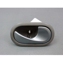 POIGNEE INTERIEURE PORTE AVANT DROIT RENAULT CLIO III Phase 2 2009-...