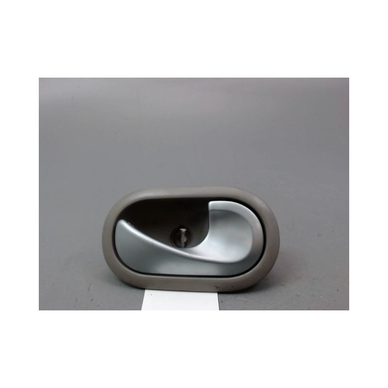 POIGNEE INTERIEURE PORTE AVANT GAUCHE RENAULT CLIO III Phase 2 2009-...