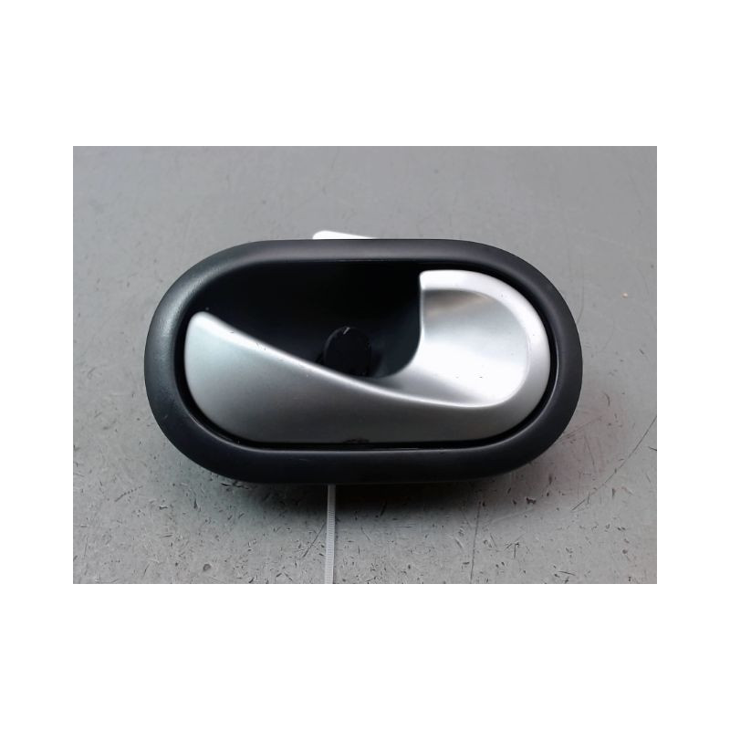 POIGNEE INTERIEURE PORTE AVANT DROIT RENAULT CLIO III Phase 2 2009-...