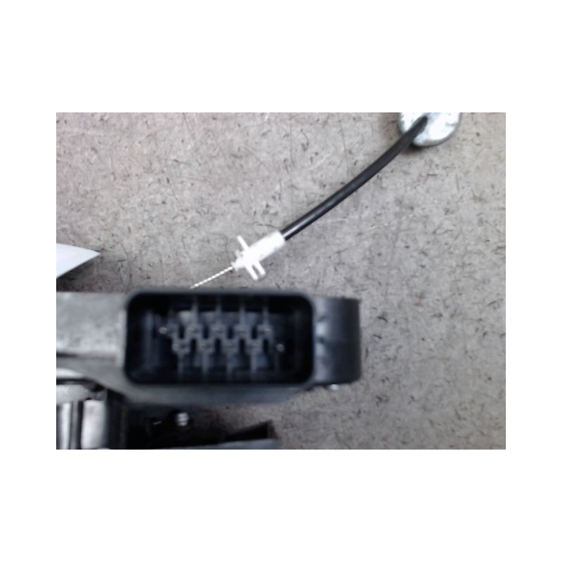 SYSTEME CONDAMNATION AVANT DROIT FORD FOCUS 2008-