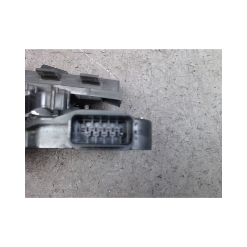 SYSTEME CONDAMNATION AVANT GAUCHE FORD FOCUS 2008-