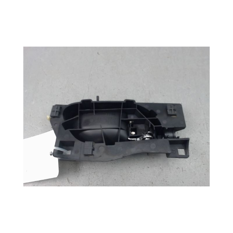 POIGNEE INTERIEURE PORTE AVANT DROIT PEUGEOT 407 BERL. Phase 1 2004-2008