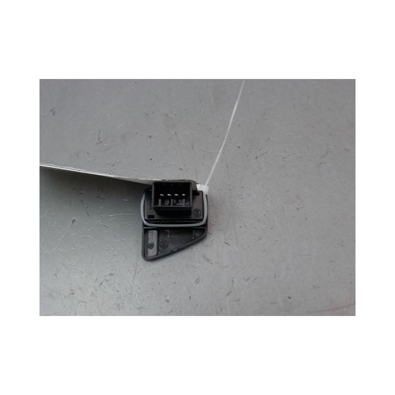 COMMANDE LEVE-GLACE PORTE AVD FIAT 500 II Phase 1 2007-...
