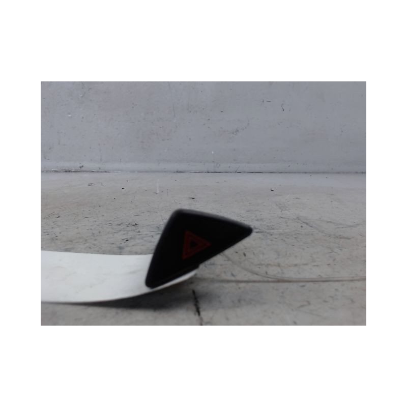 BOUTON DE WARNING VOLVO S60 2004-