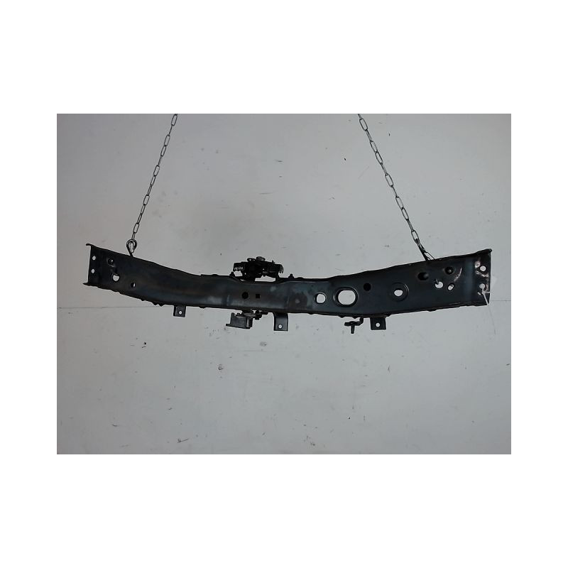TRAVERSE SUPERIEURE ARMATURE AVANT NISSAN MICRA