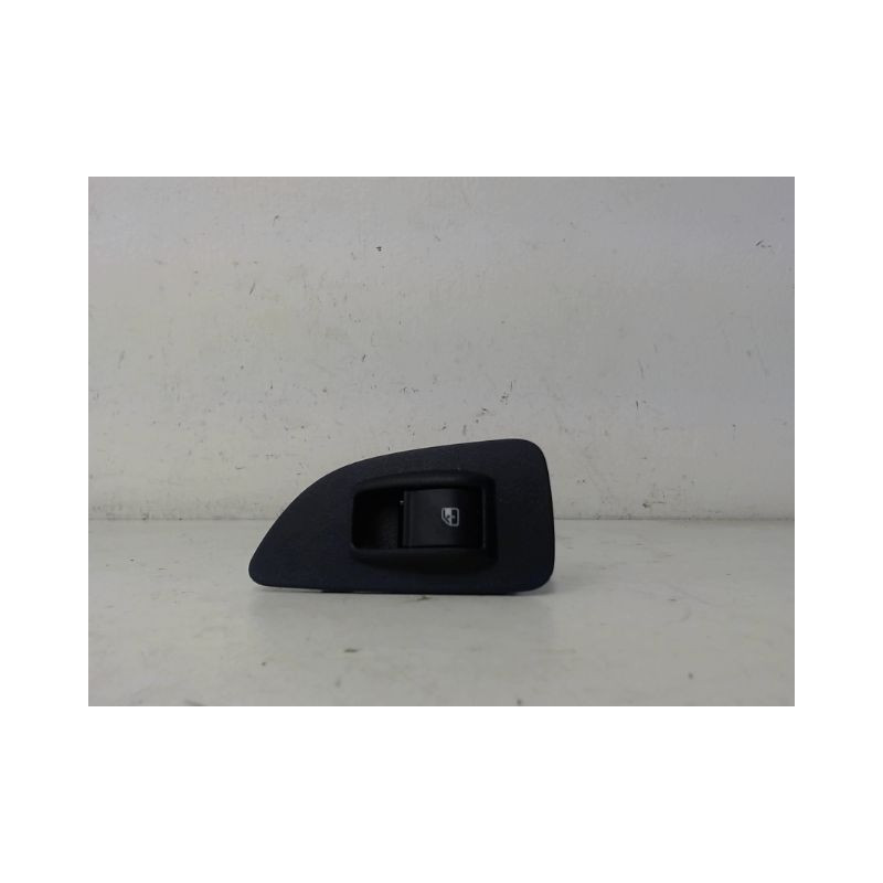 COMMANDE LEVE-GLACE PORTE ARD FIAT BRAVO