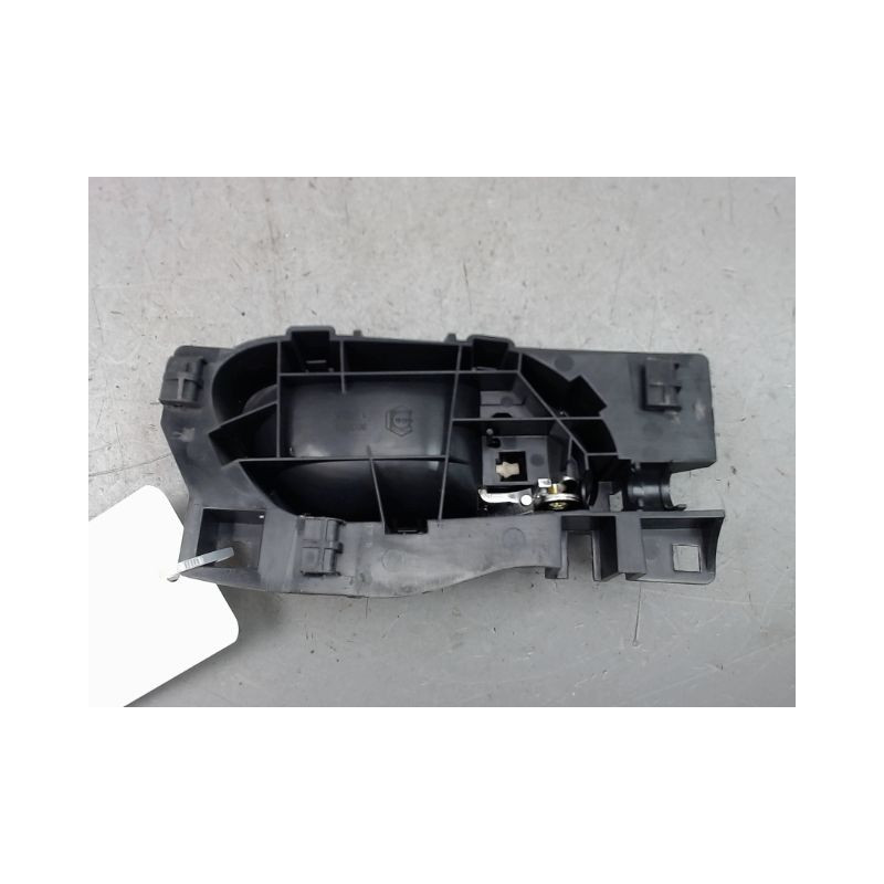 POIGNEE INTERIEURE PORTE AVANT GAUCHE PEUGEOT 207 2006-2013