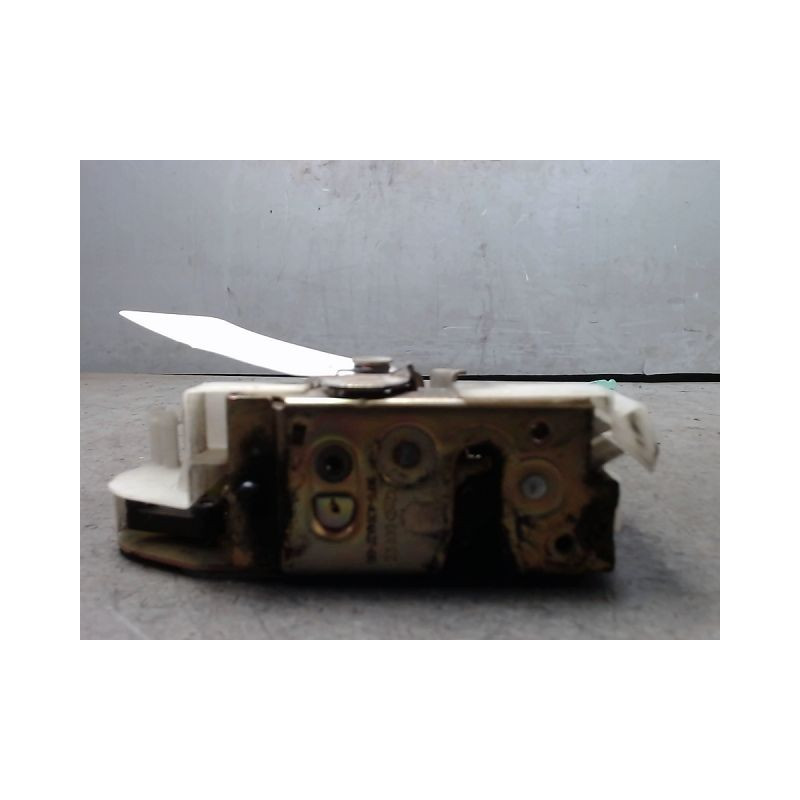 SYSTEME CONDAMNATION ARRIERE GAUCHE FORD FIESTA 99-2002