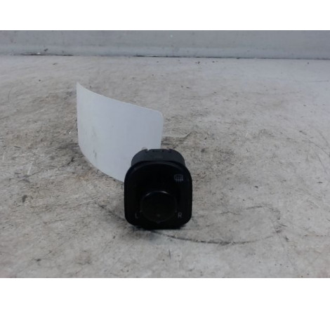 COMMANDE RETROVISSEUR EXT ELECTRIQUE