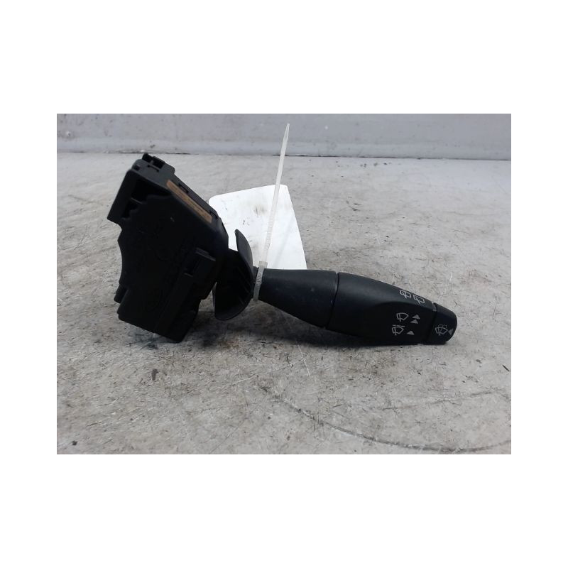 COMMANDE ESSUIE GLACE FORD FOCUS COUPE 98-04
