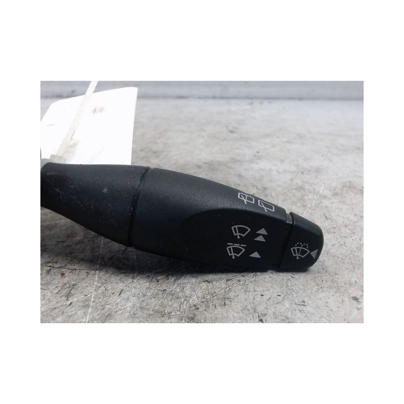 COMMANDE ESSUIE GLACE FORD FOCUS COUPE 98-04