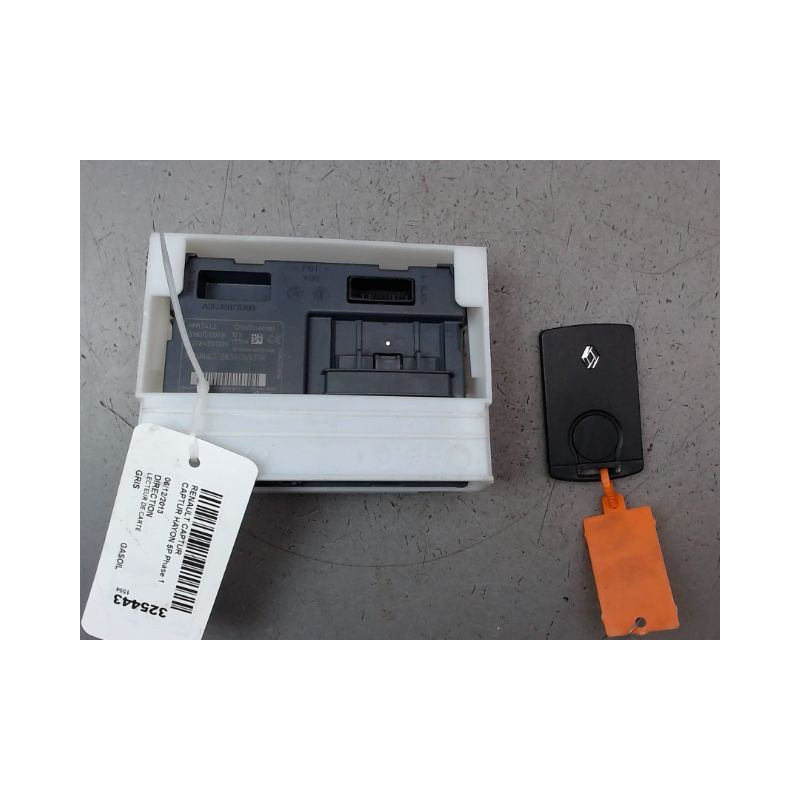 LECTEUR DE CARTE RENAULT CAPTUR Phase 1 2013-...