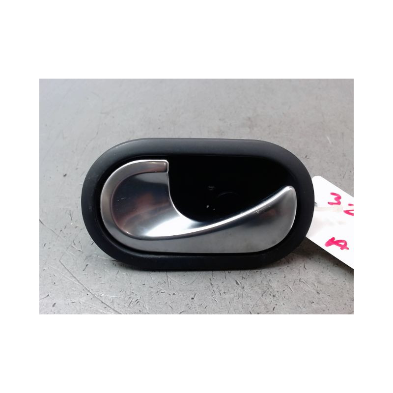 POIGNEE INTERIEURE PORTE AVANT GAUCHE RENAULT MEGANE II Phase 2 2006-2009