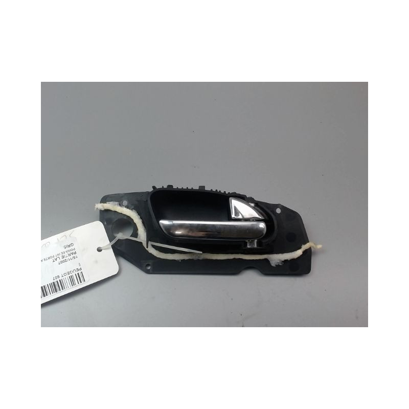 POIGNEE INTERIEURE PORTE AVANT DROIT PEUGEOT 607 BERL. Phase 2 2004-2010