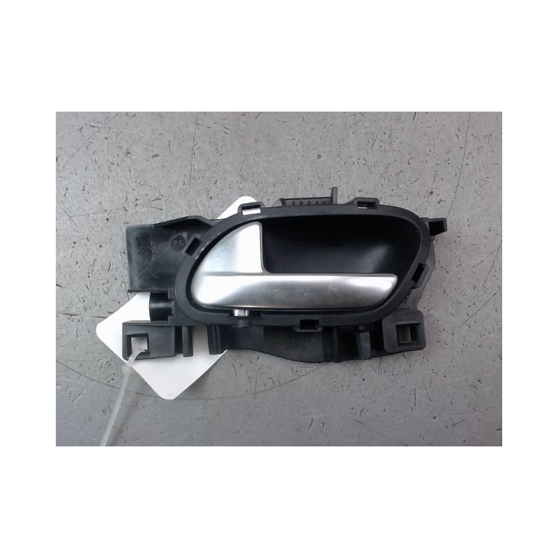 POIGNEE INTERIEURE PORTE AVANT GAUCHE PEUGEOT 208 Phase 1 2012-...
