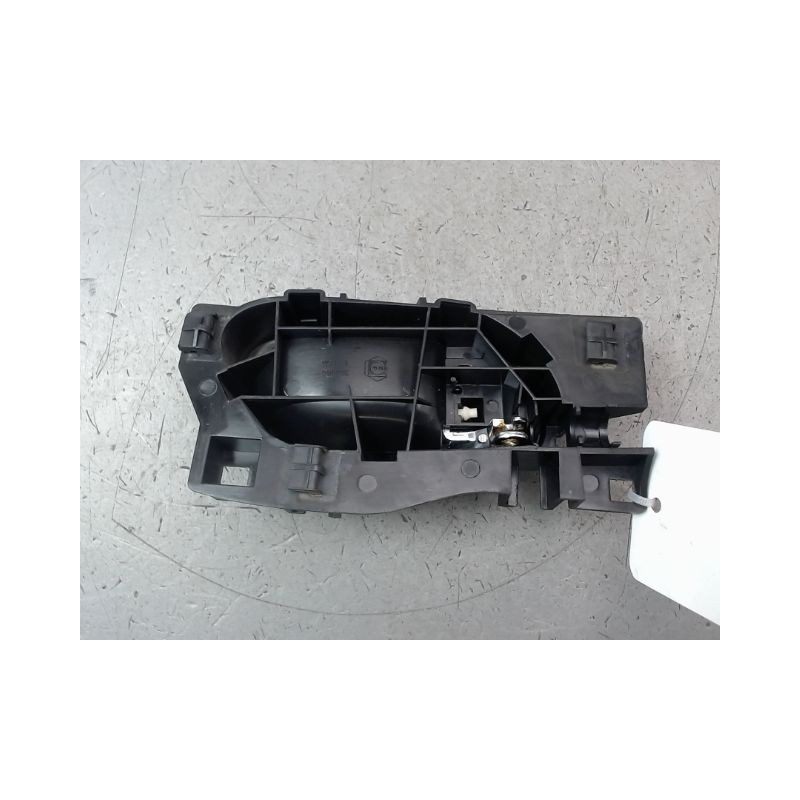 POIGNEE INTERIEURE PORTE AVANT GAUCHE PEUGEOT 208 Phase 1 2012-...