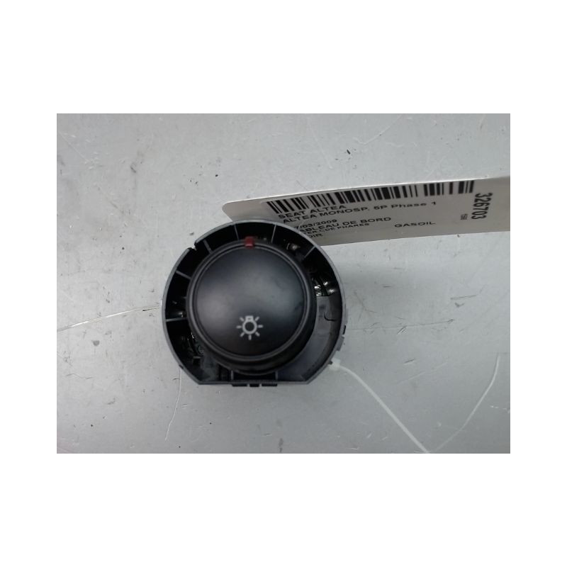 INTERIEUR COMMANDE PHARES SEAT ALTEA MONOSP. Phase 1 (5P) 2004-2009