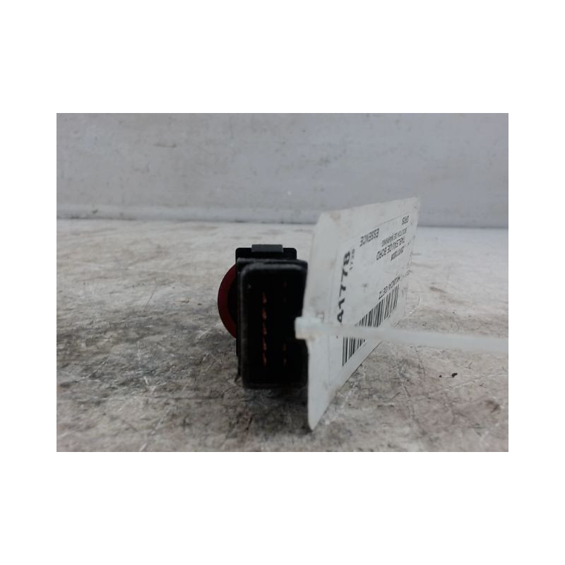 BOUTON DE WARNING HYUNDAI GETZ