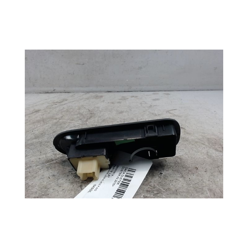 COMMANDE LEVE-GLACE PORTE AVD DACIA DUSTER 2010-