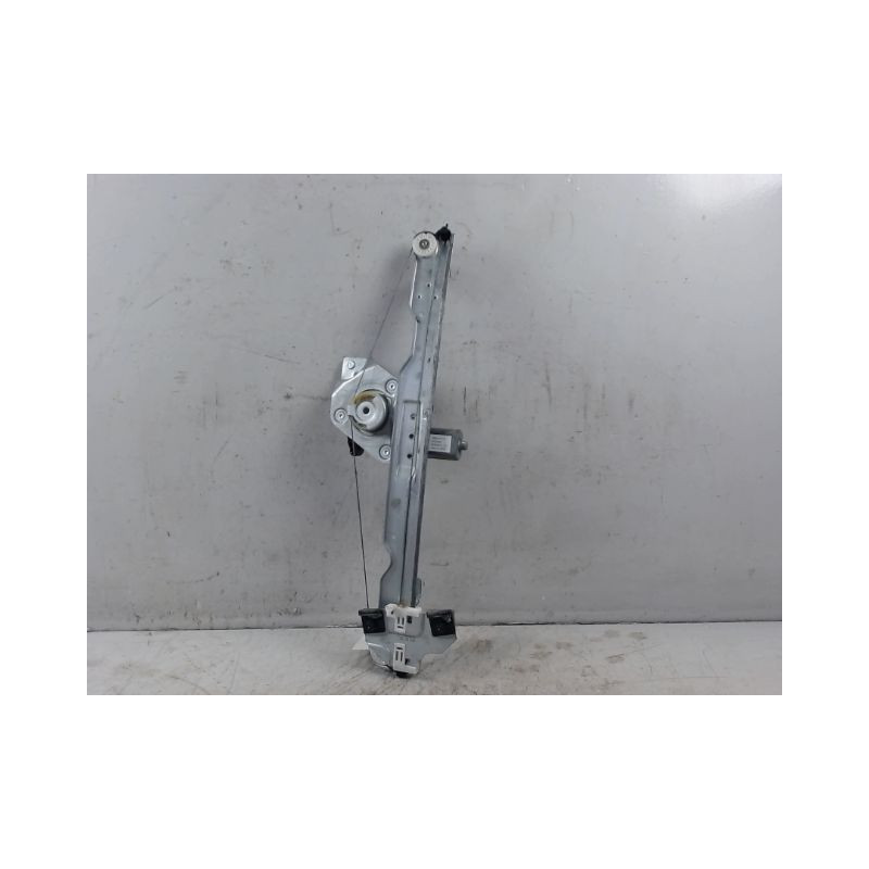 MECANISME+MOTEUR LEVE-GLACE AVANT DROIT DACIA DUSTER 2010-