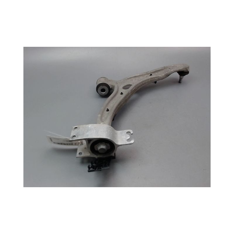 TRIANGLE INFERIEUR AVANT GAUCHE MERCEDES CLASSE A 2004-