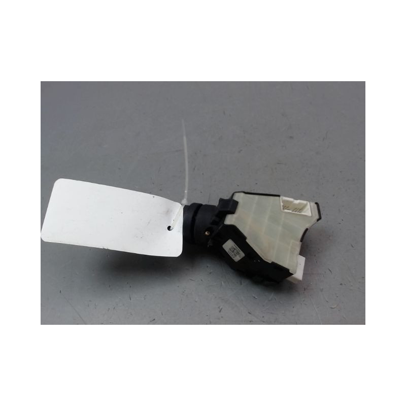 COMMANDE ESSUIE GLACE NISSAN NAVARA KING-CAB
